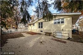 Wonderful Home in a Great Location! 4 Bedroom 3 Full Bath in Silver Spring, MD (Photo 4 of 8)