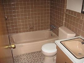 Beautiful 3bedroom 2bath/new Appliances in Detroit, MI (Photo 3 of 8)