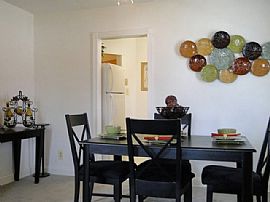 Spacious 2 Bedroom Apt Available in April! in Baltimore, MD (Photo 2 of 8)