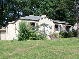 Three Bedroom House Near Noda Great Location in Charlotte, NC