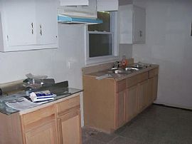 Three Bedroom House Near Noda Great Location in Charlotte, NC (Photo 3 of 4)