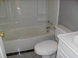 Three Bedroom House Near Noda Great Location in Charlotte, NC (Photo 4 of 4)