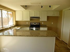 3 Bed 2 Bath New Remodeled in Phoenix, AZ (Photo 3 of 8)