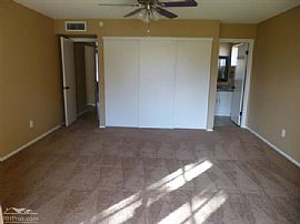 3 Bed 2 Bath New Remodeled in Phoenix, AZ (Photo 5 of 8)