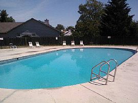 Carmel Creek Apartments  in Indianapolis, IN (Photo 2 of 6)