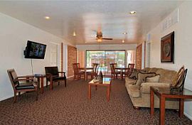 Bella Vista Townhomes in Tucson, AZ (Photo 3 of 6)