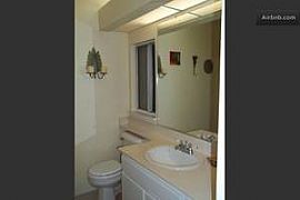 2 Bedroom Townhome Near I-5 Freeway in Valencia, CA (Photo 4 of 4)