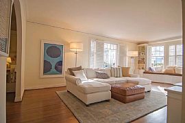 Charming and Spacious Furnished Apartment in Pacific Heights in San Francisco, CA (Photo 2 of 10)