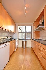 Modern 1 Bedroom Apartment in The Downtown in Manhattan, NY (Photo 5 of 6)