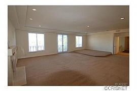 The House Everyone Wants in Chatsworth, CA (Photo 9 of 10)