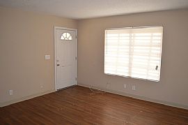 Very Nice One Story Duplex with Open Floor Plan in Las Vegas, NV (Photo 2 of 6)