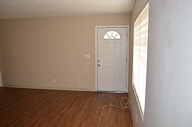 Very Nice One Story Duplex with Open Floor Plan in Las Vegas, NV (Photo 3 of 6)