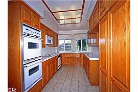 Great Family Home in Chatsworth, CA (Photo 3 of 7)