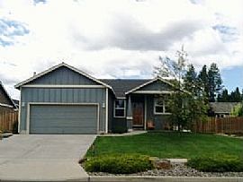 Tittle: Spacious 3bedroom with 2baths Single Family Home in a G in Bend, OR