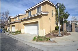 Wonderful 3 Bedroom Home  in Santa Clarita, CA