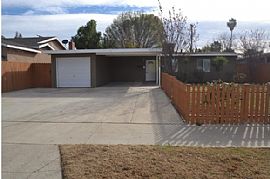 Wonderful 4 Bedroom Home! in Reseda, CA