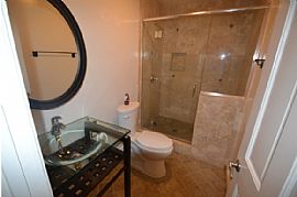 Wonderful 4 Bedroom Home! in Reseda, CA (Photo 4 of 7)