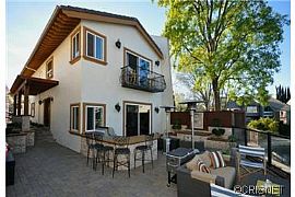 Sweet 3 Bedroom and 2 Bathroom in Calabasas!! in Calabasas, CA (Photo 2 of 12)