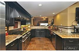 Sweet 3 Bedroom and 2 Bathroom in Calabasas!! in Calabasas, CA (Photo 4 of 12)