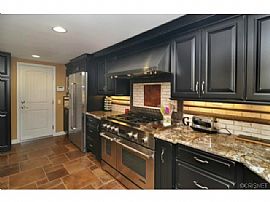 Sweet 3 Bedroom and 2 Bathroom in Calabasas!! in Calabasas, CA (Photo 5 of 12)