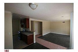 A Nice Home in Tarzana, CA (Photo 4 of 7)