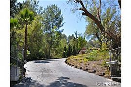 A Home You Have to See in Tarzana, CA