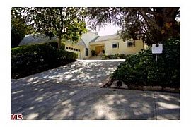 A Lovely Tarzana Home in Tarzana, CA (Photo 3 of 10)