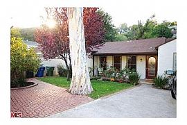 Look at This House in Sherman Oaks, CA (Photo 2 of 10)