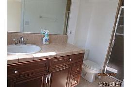 Perfect Little Home in West Hills, CA (Photo 6 of 6)