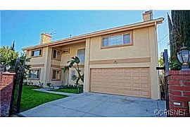 Van Nuys Home in Van Nuys, CA