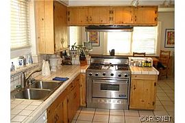 Home You Don'T Want to Miss! in Van Nuys, CA (Photo 10 of 11)