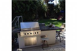 You Want This Home!! in Tarzana, CA (Photo 3 of 7)