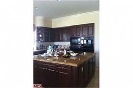 Amazing Get Away Home in Tarzana, CA (Photo 3 of 6)