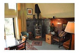 Charming Rustic Retreat  in Calabasas, CA (Photo 2 of 9)