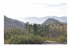 Charming Rustic Retreat  in Calabasas, CA (Photo 9 of 9)