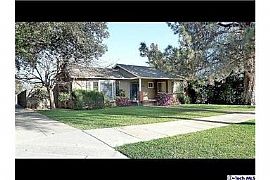 Beautiful 2 Bedroom Home  in Altadena, CA (Photo 2 of 9)