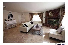 Check Out This Houe! in Tujunga, CA (Photo 3 of 7)