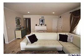 Check Out This Houe! in Tujunga, CA (Photo 4 of 7)