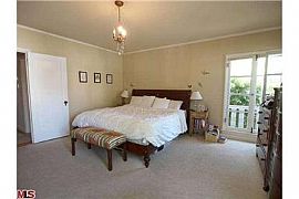 4 Bedroom Beverly Hills Home  in Beverly Hills, CA (Photo 8 of 9)