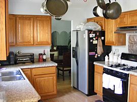 On Golf Court 3 Bedroom House Rent to Own in Glendale Heights, IL (Photo 6 of 9)