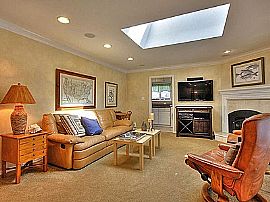 Outstanding Home with Many Upgrades in Pleasanton, CA (Photo 5 of 12)