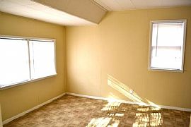 Single Family Home Perfect and Nice For You  in Wichita, KS (Photo 7 of 9)