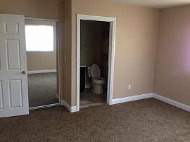 5 Bed Rooms House For Rent  in Los Angeles, CA (Photo 11 of 12)