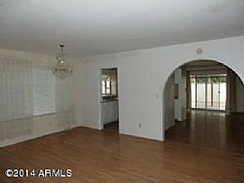 Nice 4br,3ba,Home,2car Garage. Close to Schools, in Chandler, AZ (Photo 2 of 4)