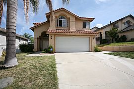  Cathedral Ceiling 4bds 3bths with Lake View in Lake Elsinore, CA
