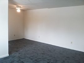 Limited Time! 1 and 2 Bedrooms Available! in Baltimore, MD (Photo 2 of 10)