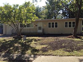 3 Bedroom, 1.5 Bath in Quiet Sw Topeka Neighborhood in Topeka, KS