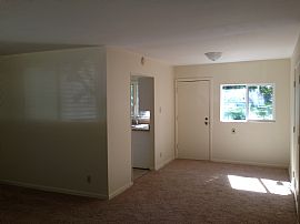 3 Bedroom, 1.5 Bath in Quiet Sw Topeka Neighborhood in Topeka, KS (Photo 2 of 8)