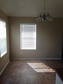 Charming 3 Bedroom 25 Bath  in Houston, TX (Photo 4 of 9)