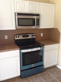 Charming 3 Bedroom 25 Bath  in Houston, TX (Photo 5 of 9)